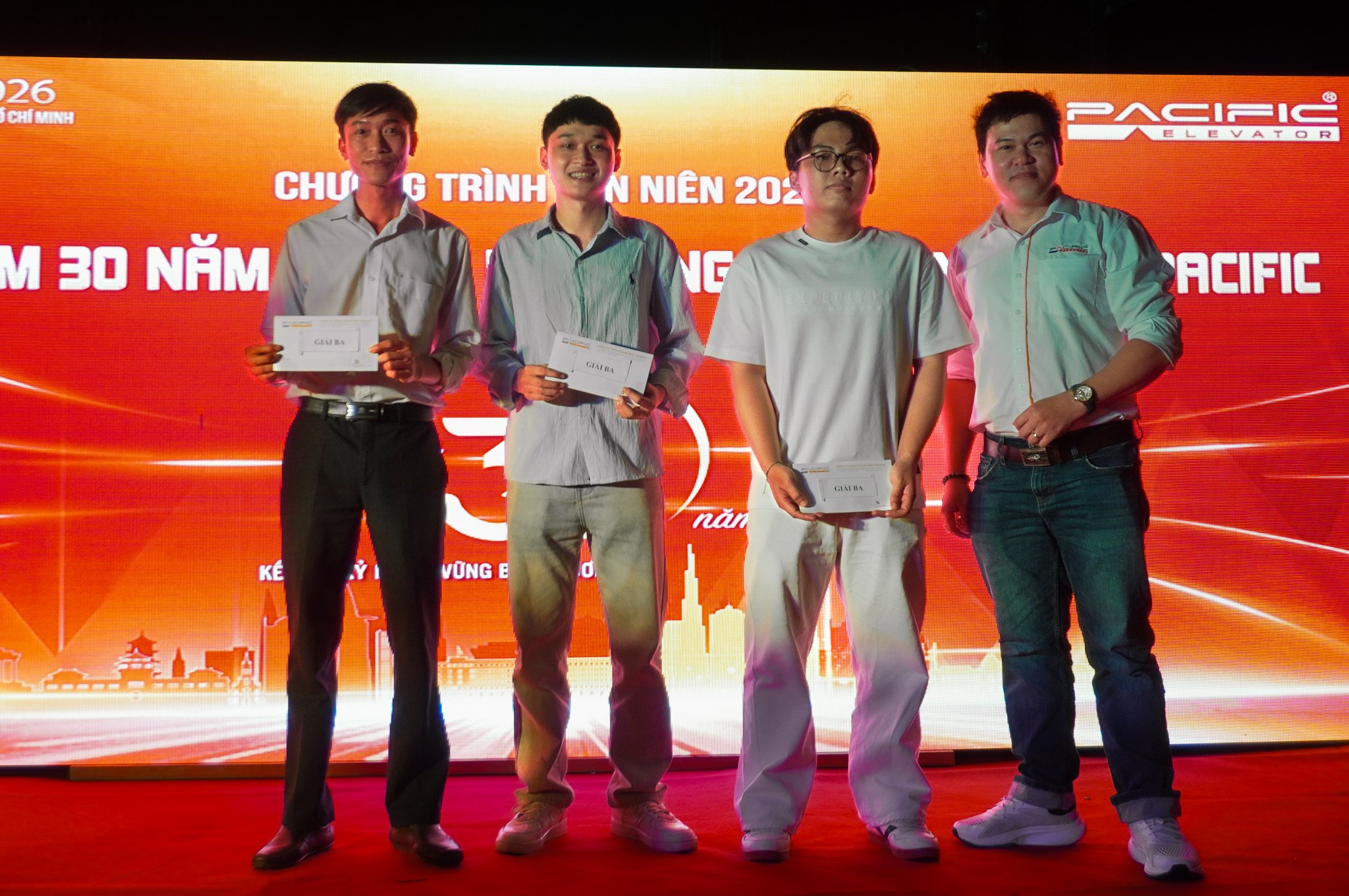 Hình ảnh những giải thưởng lần được gửi trao đến người may mắn