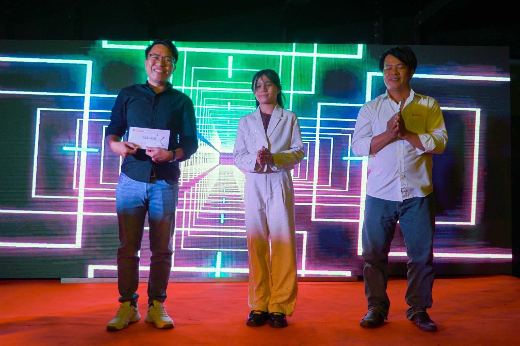 Hình ảnh những giải thưởng lần được gửi trao đến người may mắn