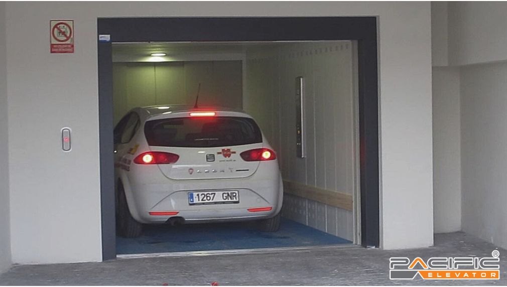 Thang máy tải ô tô cho showroom và gara lớn