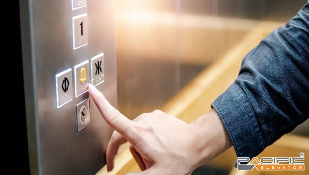 chỉ nên bấm nút đúng tầng có nhu cầu