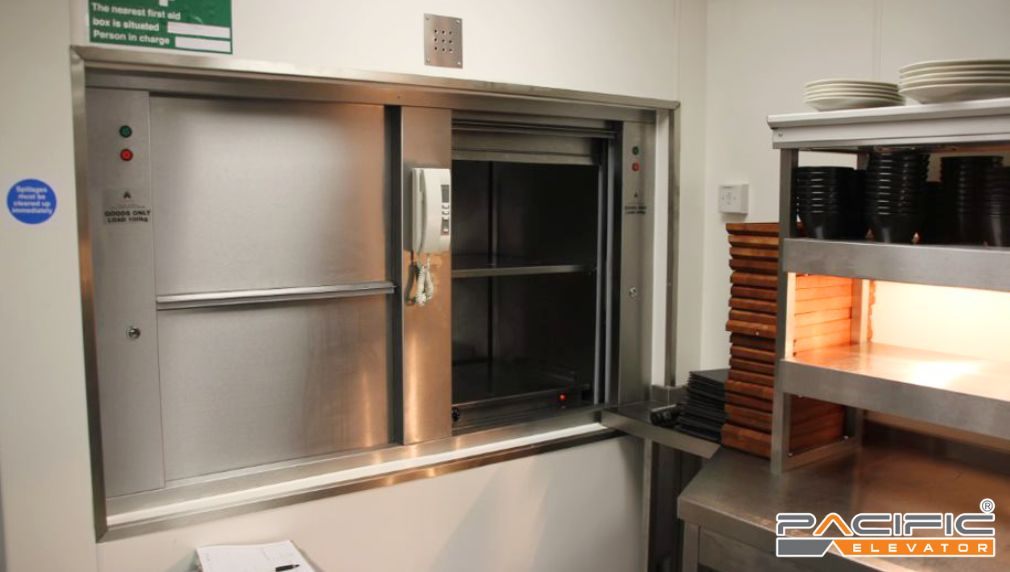 thang máy tải thực phẩm tại nhà hàng