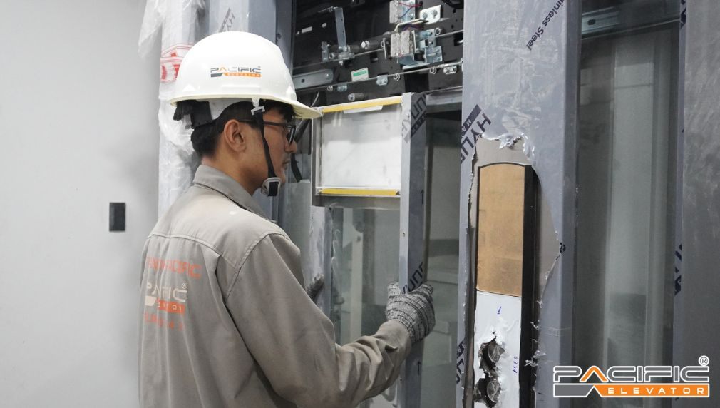 Kỹ thuật Pacific lắp đặt thang máy