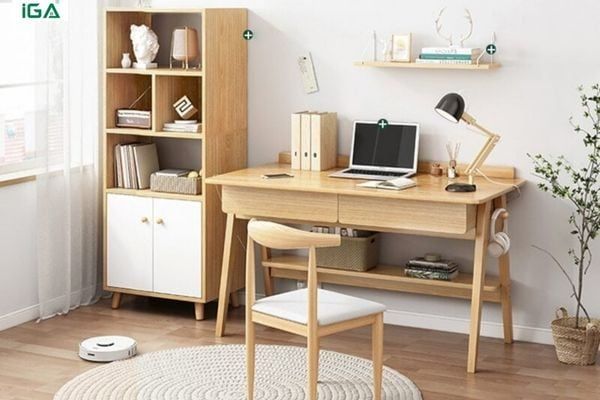 Bàn học có kệ sách gọn gàng, ngắn nắp