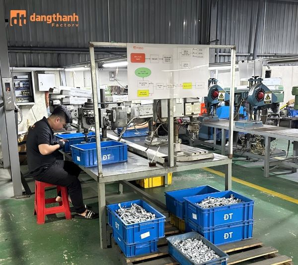 Xưởng sản xuất khóa cài thắt lưng theo yêu cầu Đăng Thành