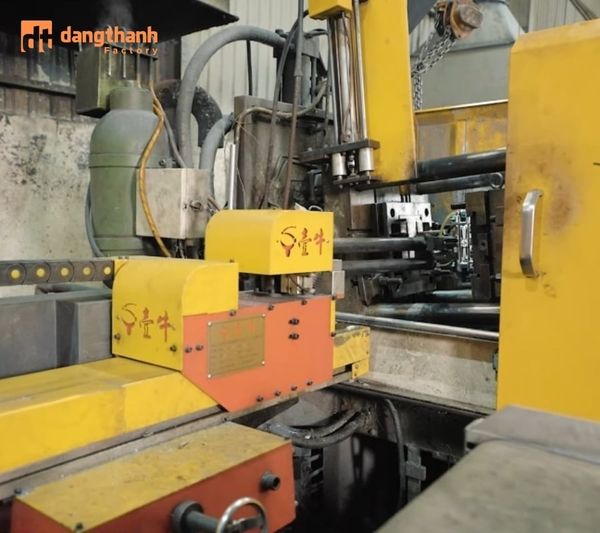 Dây chuyền đúc kẽm