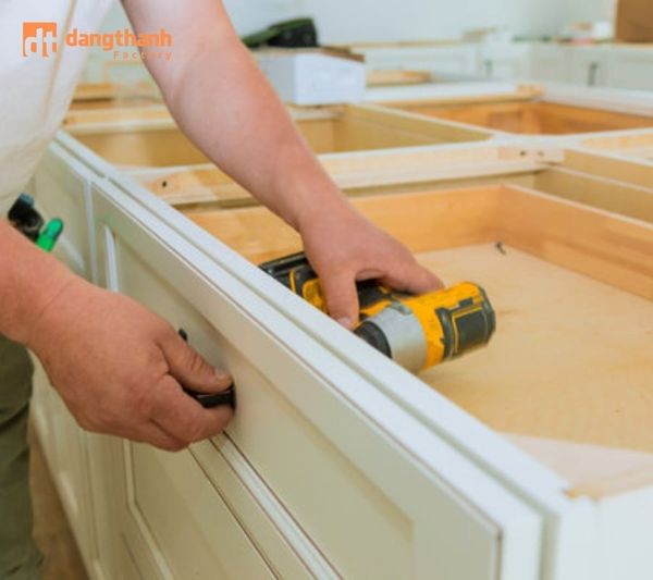 Lựa chọn sai kích thước phụ kiện tủ