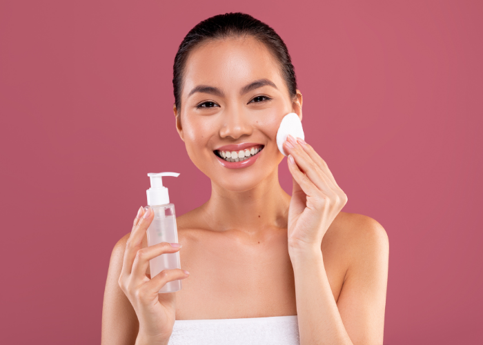 Tác dụng của tẩy trang và sữa rửa mặt khác nhau như thế nào?