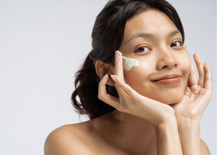 Nên tẩy trang trước hay rửa mặt trước?