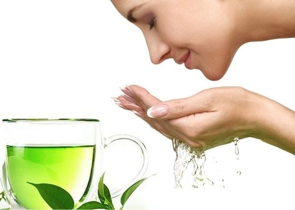Rửa mặt bằng chè tươi mang lại nhiều lợi ích tuyệt vời cho làn da
