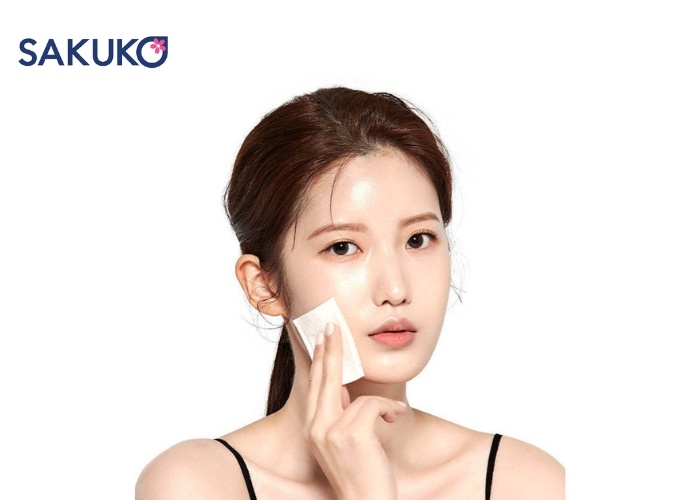 Lưu ý khi sử dụng tẩy trang bằng nước muối sinh lý