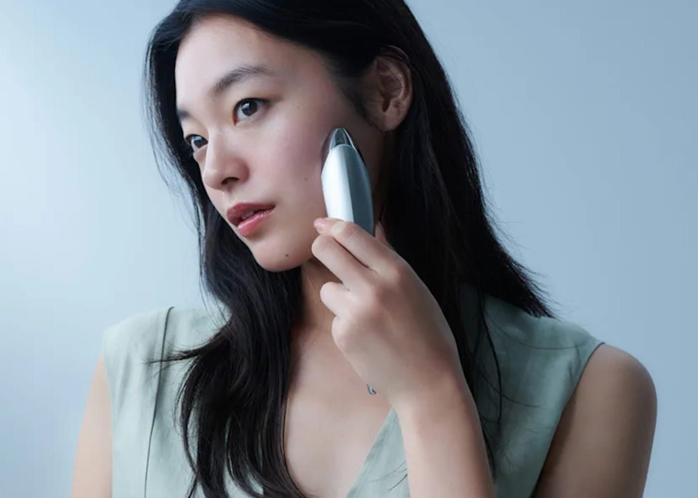 Bút massage xung điện có tốt không đối với da mặt? những lợi ích đáng chú ý