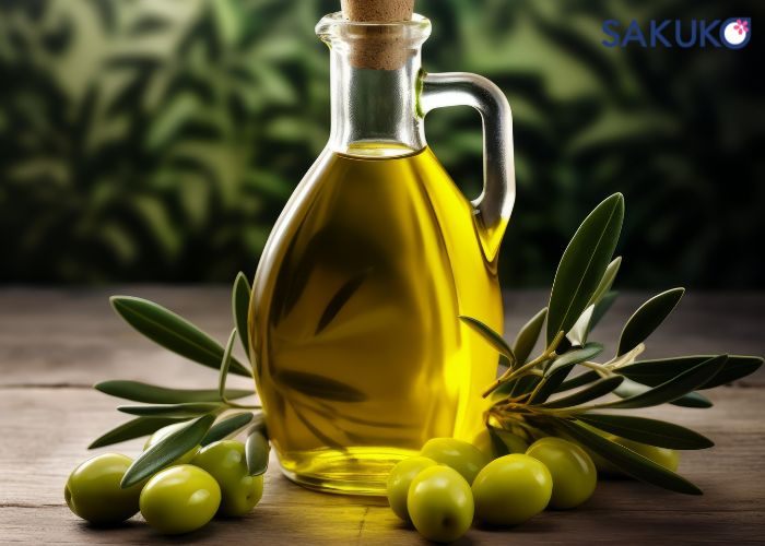 Dùng dầu oliu để dưỡng ẩm cho da khô