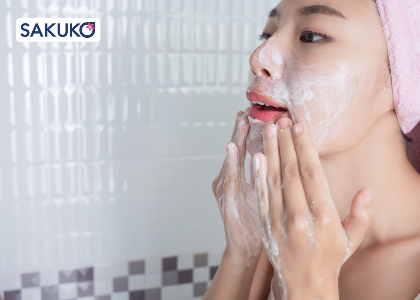Quy trình các bước&nbsp;cách kiềm dầu cho da mặt hiệu quả rửa mặt