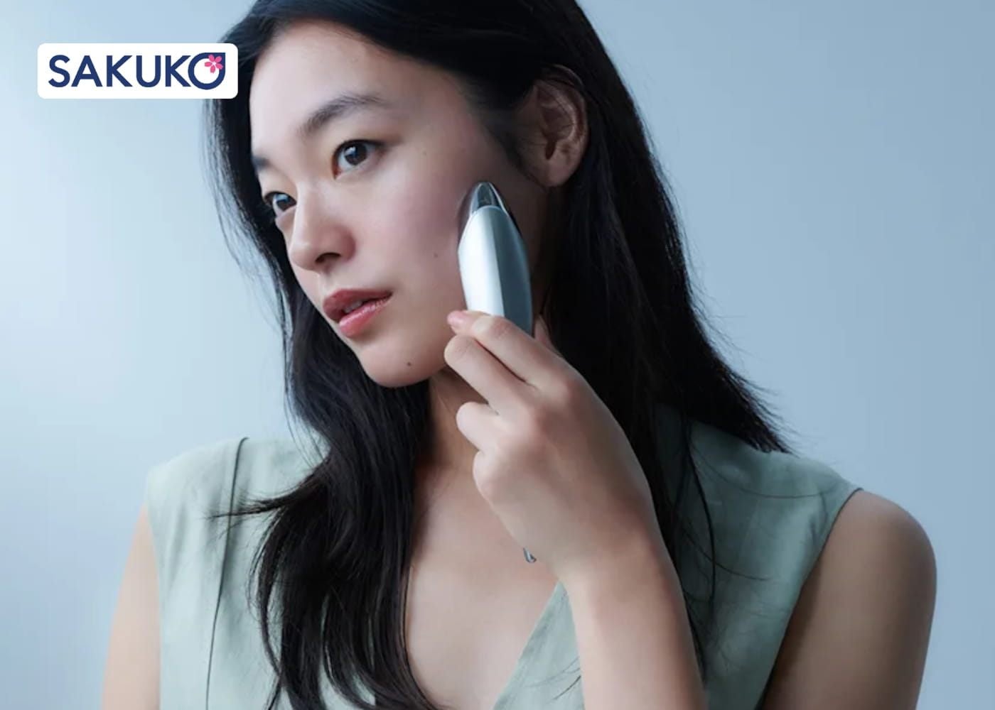 Bí kíp các bước để sở hữu làn da căng mọng, trắng hồng tự nhiên: Massage mặt