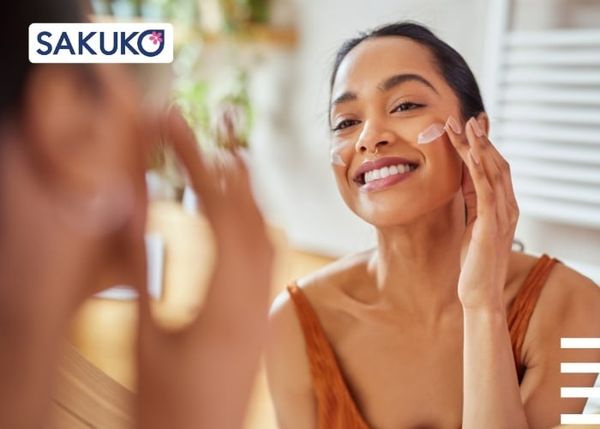 Tại sao bôi kem chống nắng ban đêm lại có hại?