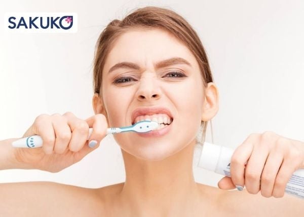 Hỏi – Đáp về khử mùi răng miệng