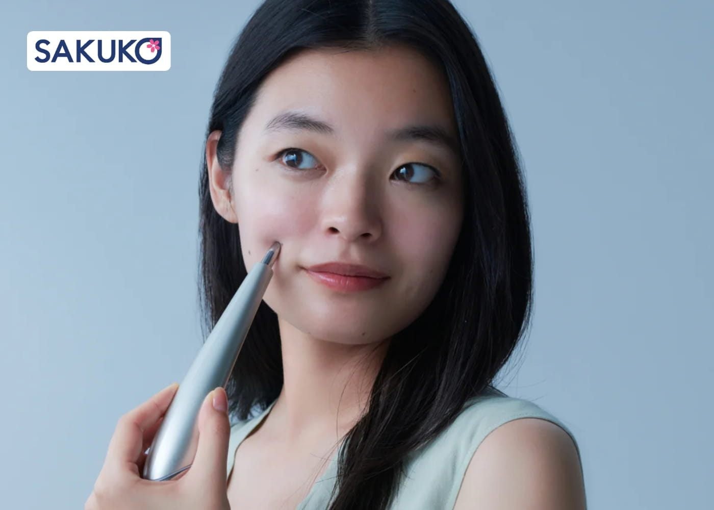 Massage mặt bằng máy có tốt không? Tác dụng của máy massage mặt theo khoa học