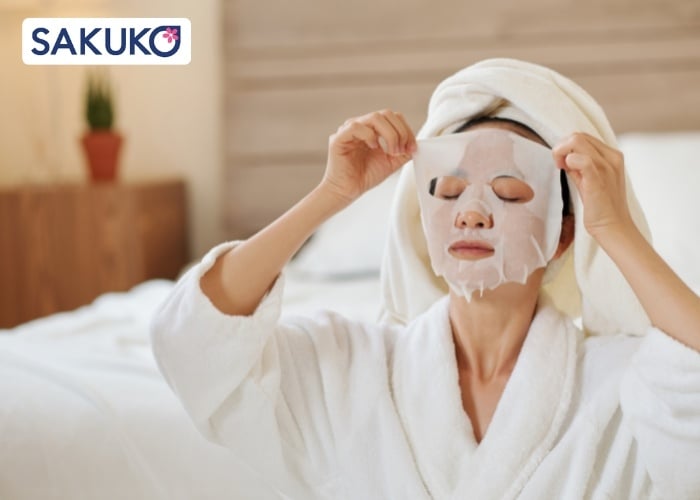 Sử dụng mặt nạ giúp phục hồi độ ẩm nhanh nhất cho làn da khô