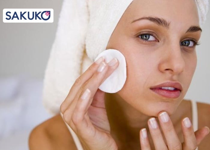 Nên dùng nước tẩy trang vào lúc nào?