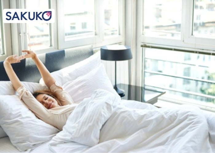 Sáng ngủ dậy có cần tẩy trang không?