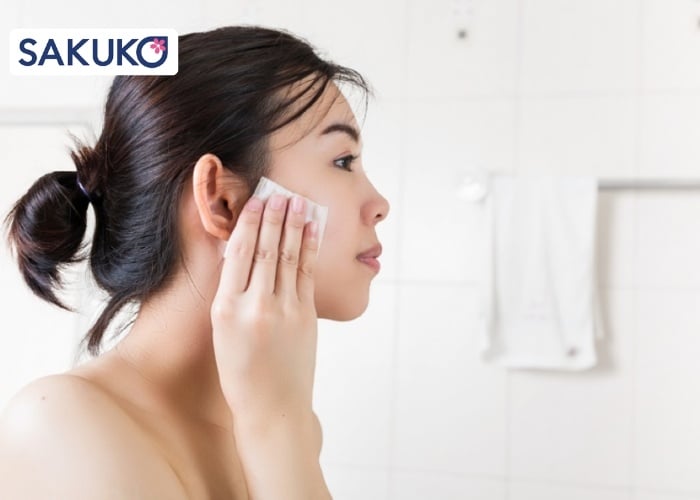 Lợi ích của việc tẩy trang vào buổi sáng