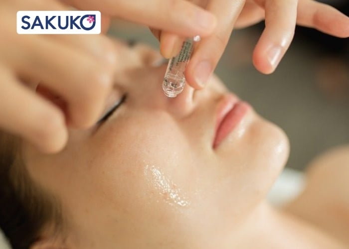 Các sản phẩm skincare cho da mụn ẩn