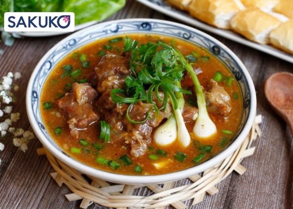 Tìm hiểu về sốt cà ri, thịt hầm