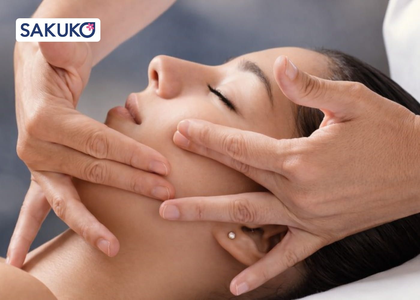 Massage mặt nhiều có bị chảy xệ không? Giải đáp theo khoa học
