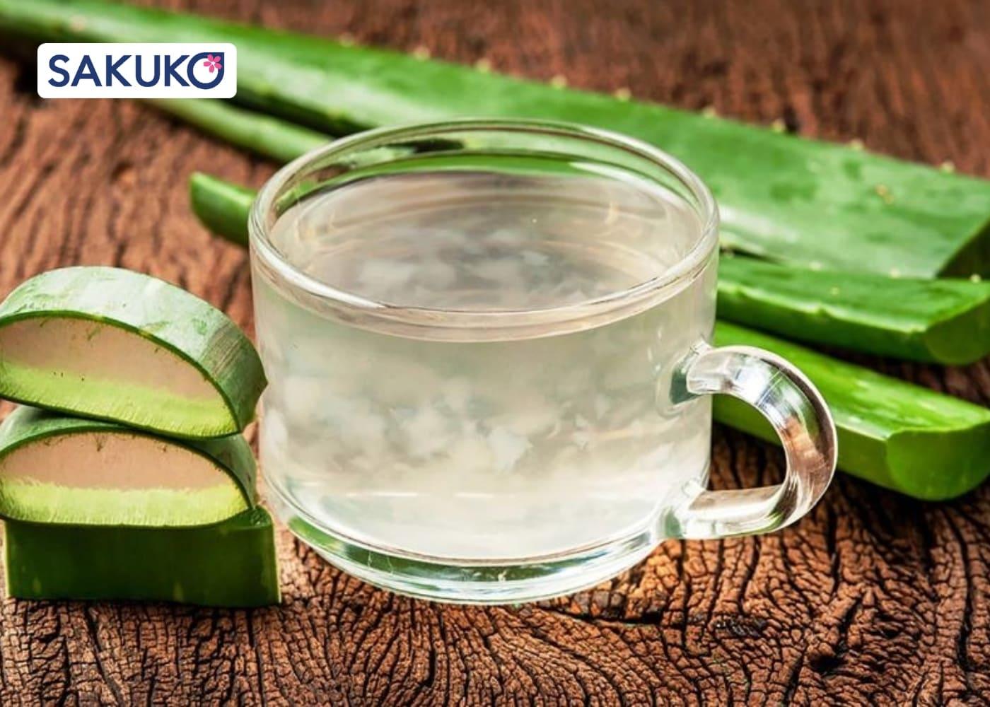 Uống gì để da căng bóng Nước lô hội (Nha đam):&nbsp;cấp ẩm và làm dịu da tức thì