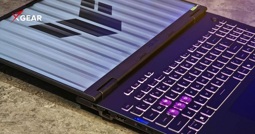 ASUS TUF Gaming F16 FX608JH-RV131W màn hình chuẩn màu tái hiện màu sắc chân thật sống động