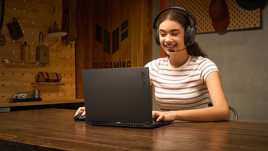 TUF Gaming A14 2026 gọn nhẹ, bền bỉ