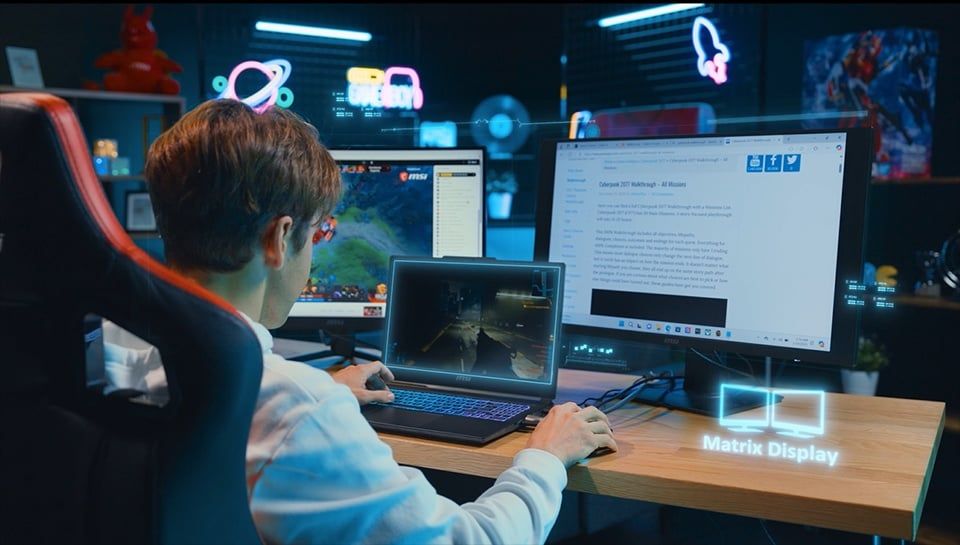 MSI Cyborg gaming laptop có khả năng xuất 2 màn hình