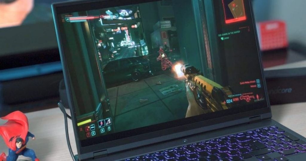 thói quen sai khi sạc laptop gaming
