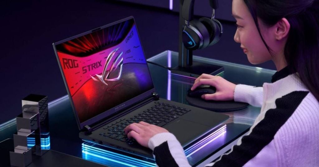 asus rog strix g16 và g18 pin đến 90whrs, tối ưu thời gian sử dụng