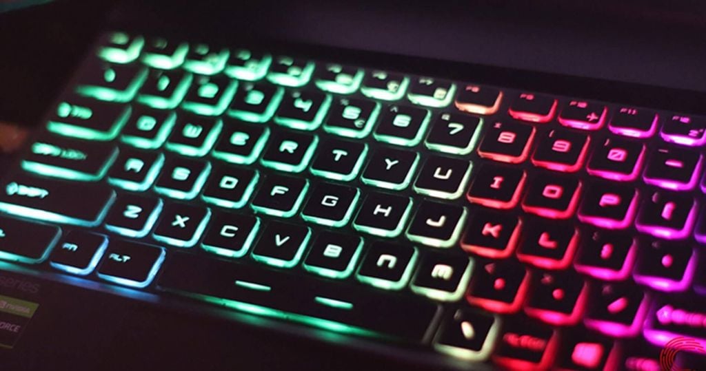 đèn bàn phím RGB là thông số cơ bản trên laptop có thể quan tâm khi mua
