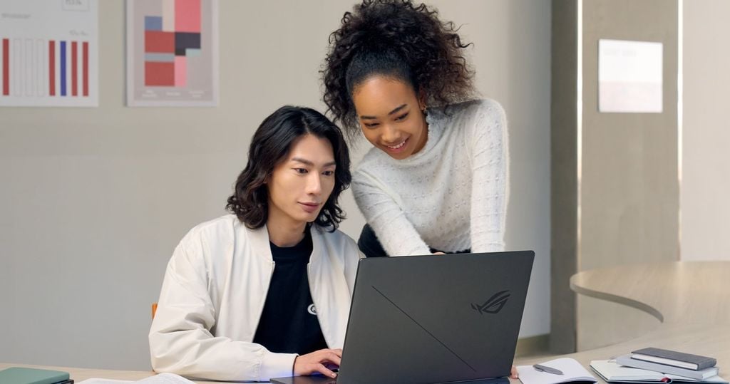 laptop rog strix làm đồ họa