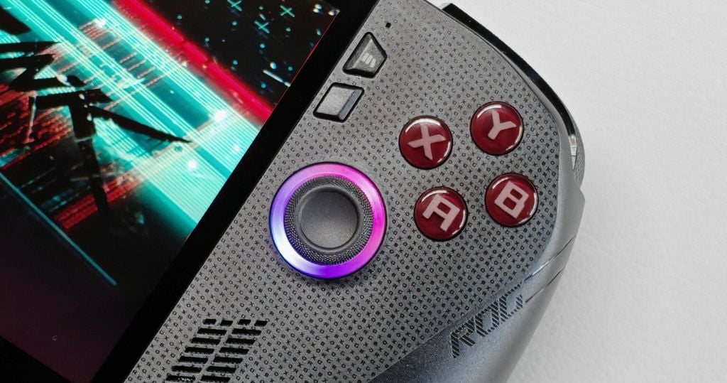 Bề mặt phủ hoa văn li ti kết hợp logo ROG trên Asus ROG Xbox Ally X