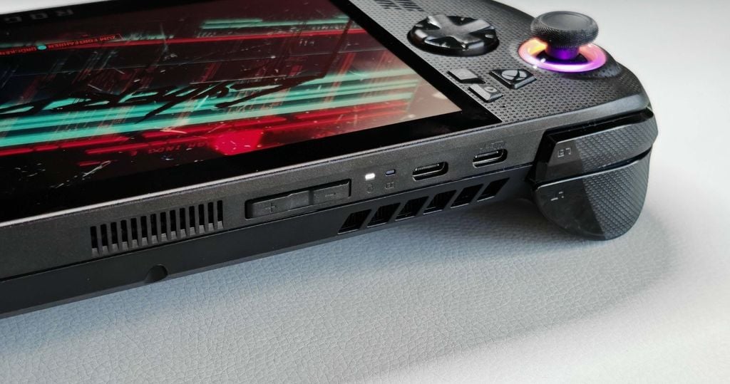 ROG Xbox Ally X có đầy đủ và đa dạng cổng kết nối