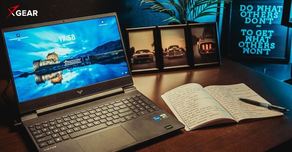 Laptop Gaming HP VICTUS 15-fa2732TX B85LPPA có bàn phím số bên phải