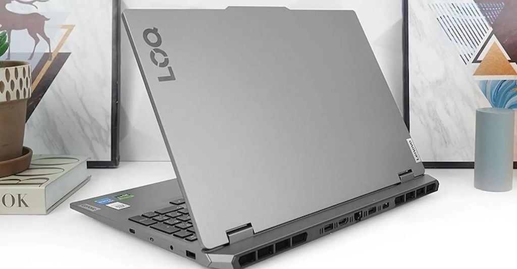 Laptop Gaming Lenovo LOQ 15IRX9 83DV01ANVN cấu hình mạnh, màn rộng phù hợp với giáo viên