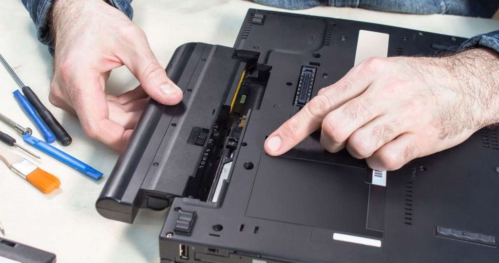 tổng quan về pin liền và pin rời