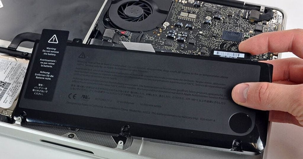 thiết kế của laptop pin liền và laptop pin rời có gì khác nhau