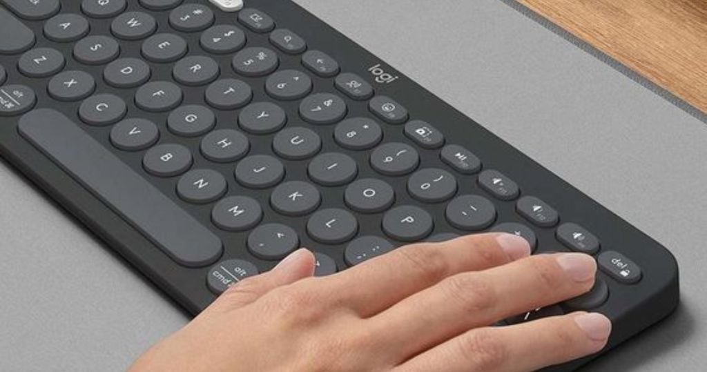 Bàn phím không dây Logitech Pebble Keys 2 K380S cho dân văn phòng