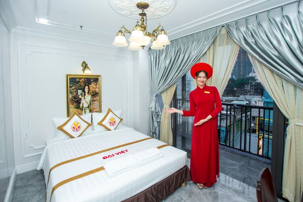 The Rice Bui Vien - prime location - saves travel time