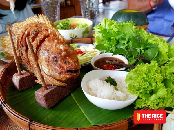 Crispy elephant ear fish