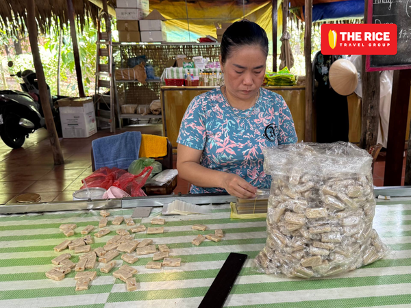 Lò kẹo dừa Bến Tre