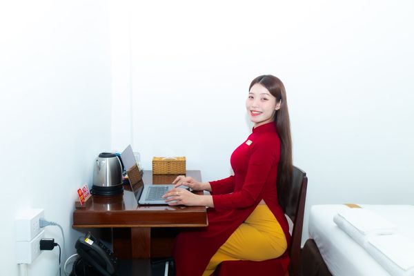 Đội ngũ nhân viên chuyên nghiệp, xử lí vấn đề nhanh chóng