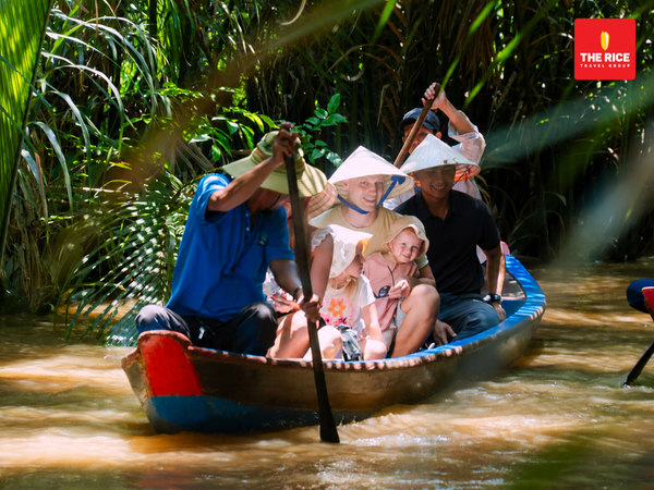 Du khách vô cùng thích thu khi trải nghiệm tour Miền Tây - Mỹ Tho - Bến Tre