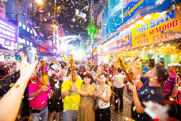 Sài Gòn vào mùa Tết Tây được trang trí vô cùng lung linh