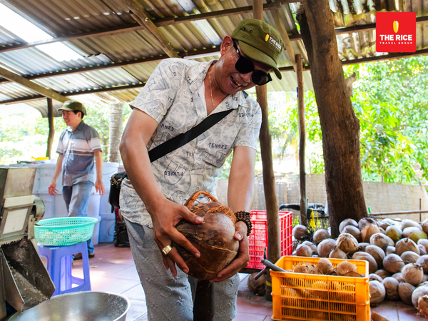 Our Mekong Delta tour is designed to provide the most comfortable and pleasant experience for our guests